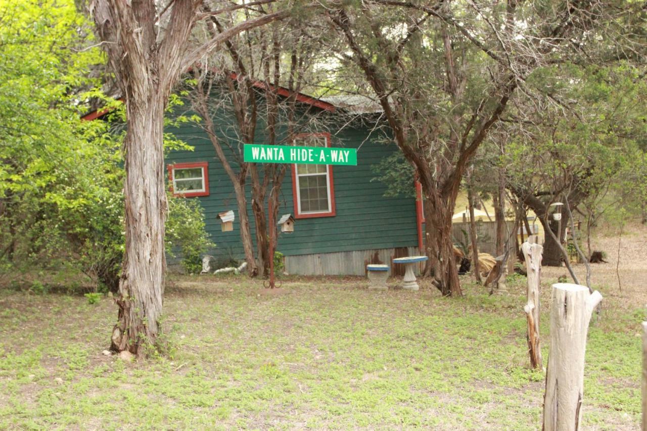 The Victorian Cottage At Creekside Camp & Cabins 마블폴스 외부 사진